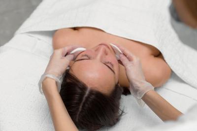 female-client-salon-face-care-routine-with-cleansing-disks_23-2148875462.jpg